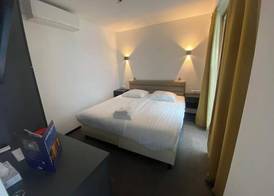 Hotel La Noire - Delft City Centre 3