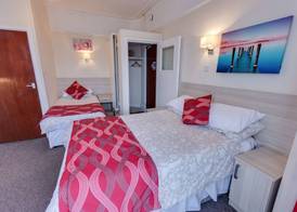 The Sportsview Guest House 5