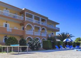 Derekas studios & apartments 2
