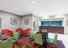 DAYS INN BY WYNDHAM ENNIS 5