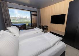 North Mountain View Suites 5