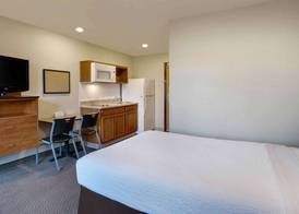 WoodSpring Suites Washington DC Andrews AFB 3