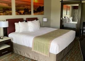 Days Inn by Wyndham Bellville Mansfield 4