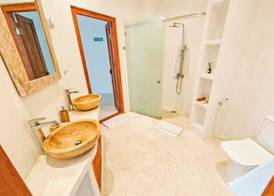 Hillstone Luxury Village 3