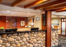 Lobstick Lodge 2
