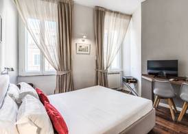 Little Queen Relais 5