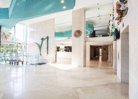 Blue Waters Hotel 3
