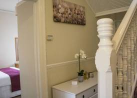 Hazeldene Guest House 5