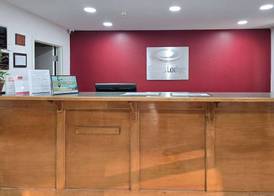Econo Lodge Villa Rica 5