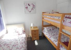Llanryan Guest House 4
