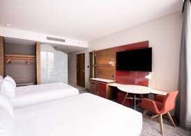 Crowne Plaza Hobart by IHG 2