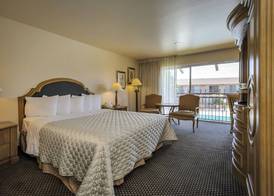 Days Inn by Wyndham Modesto 5