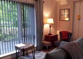 Apartment - Sleeps 3 - Westport , Free Parking 3