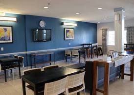 Microtel Inn & Suites by Wyndham Columbus Near Fort Benning 3