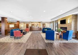 Comfort Inn & Suites West - Medical Center 4