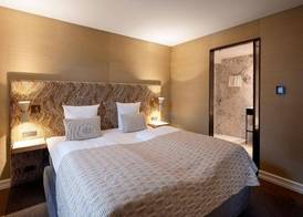 Hypernym Hotel & Suites 5