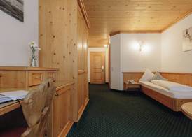Hotel Hirschen Montafon 5