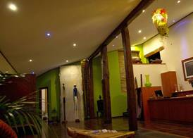 Desert Breeze Lodge 2