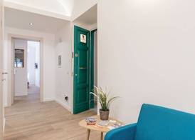 Roma Station House 2