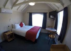 Colonial Village Motel 3