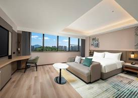 Holiday Inn Ningbo Beilun by IHG 2