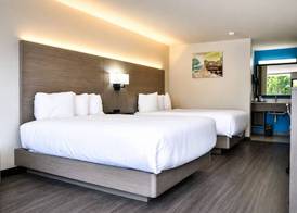 Clarion Inn 5