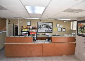 Super 8 by Wyndham Ocala I-75 2