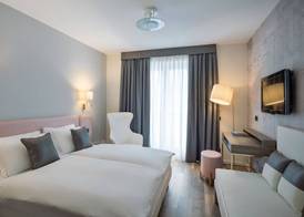 Hotel Capri 5