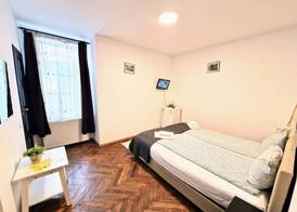 Main Square Apartments & More 2