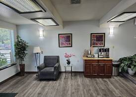 Quality Inn & Suites Vancouver North 4