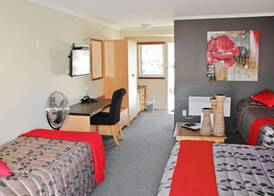 Beachcomber Inn Picton 3