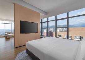 Holiday Inn Express Kunming Yiliang Center by IHG 2