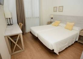 Hotel L'Escala Centre 5