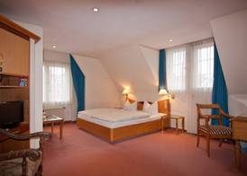 Parkhotel Unter den Linden 4