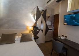 Hotel Mythos 4