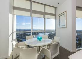 Artique Surfers Paradise - Official 4