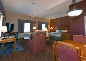Best Western Plus The Inn at Horse Heaven 5