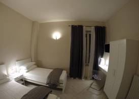 Up Hotel 5