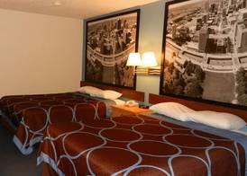 Super 8 by Wyndham Potosi 5