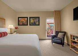Inn at the 5th 4