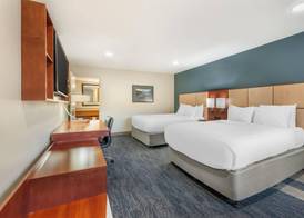 Best Western Plus Clocktower Inn 4