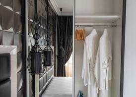 Beach Walk Luxury Suites 5