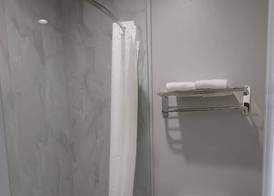 Hotel Royale - Houston Hobby Airport 5