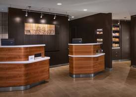 Courtyard by Marriott Mahwah 4