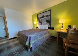 Super 8 by Wyndham Powell 5