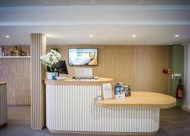 BRIT HOTEL CONFORT Roissy Saint-Witz 4