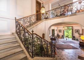 Chateau d'Estrac 2