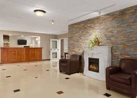 Travelodge by Wyndham Owen Sound ON 2