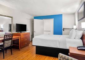 Homestay Inn and suites 5