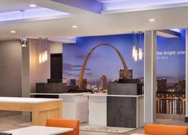 La Quinta Inn & Suites by Wyndham St Louis Route 66 5